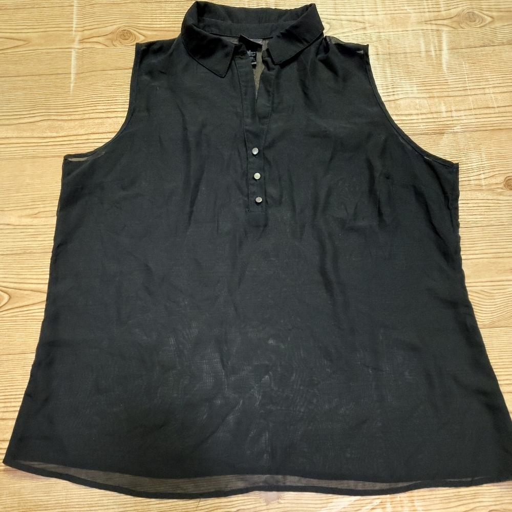 Torrid Black Sheer Sleeveless Blouse with Buttons Size 2